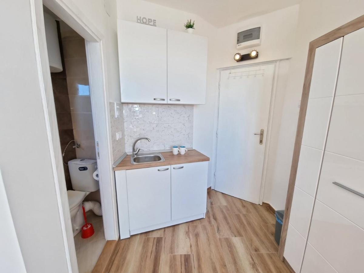 Appartamento Sunset Belgrado Esterno foto