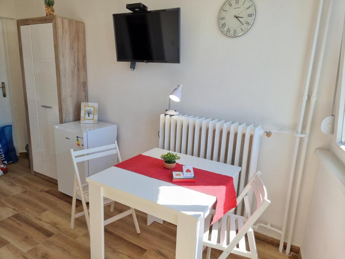 Appartamento Sunset Belgrado Esterno foto